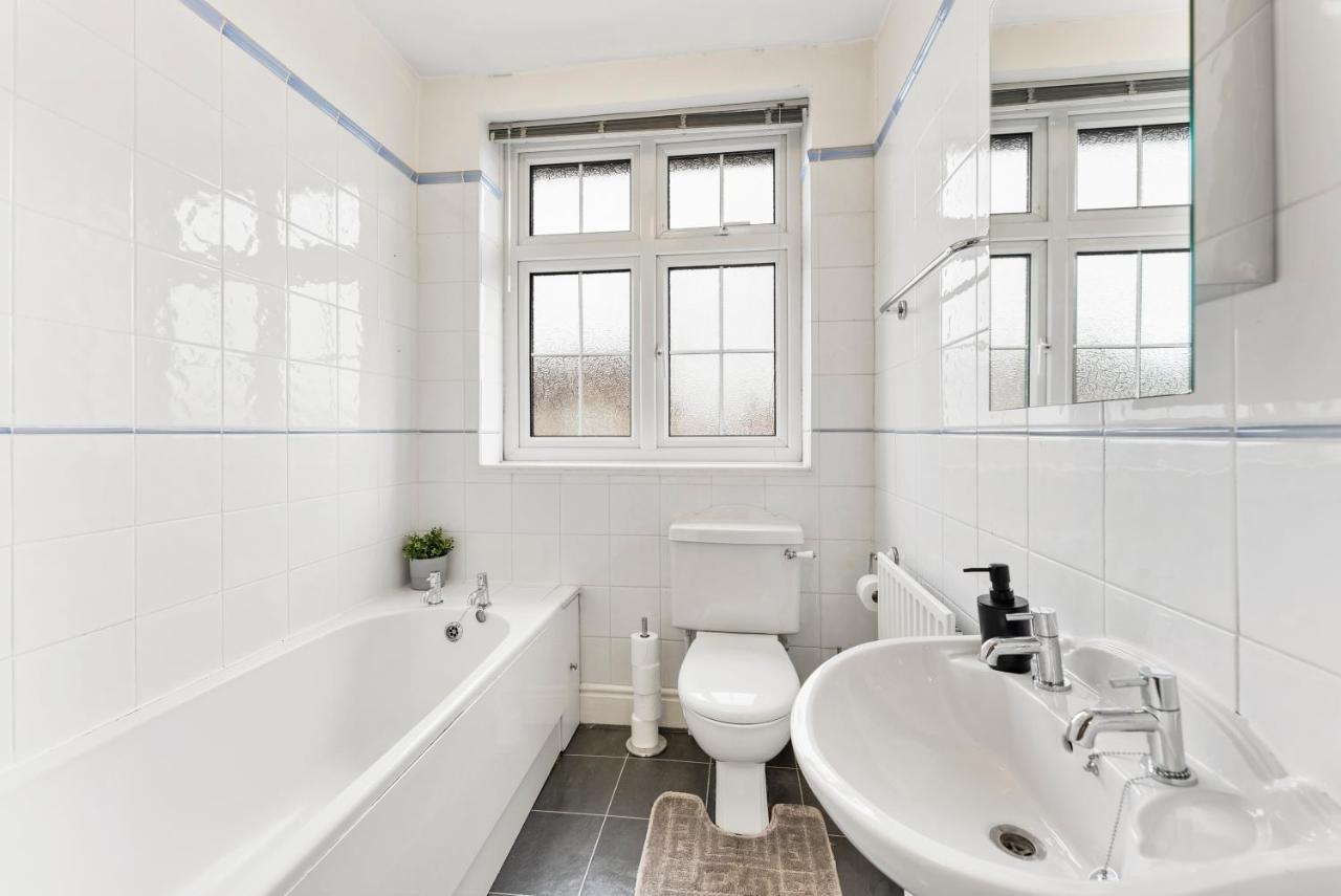 Villa Stunning 4-Bed - Garden - Sleeps 14 Bristol Exterior foto
