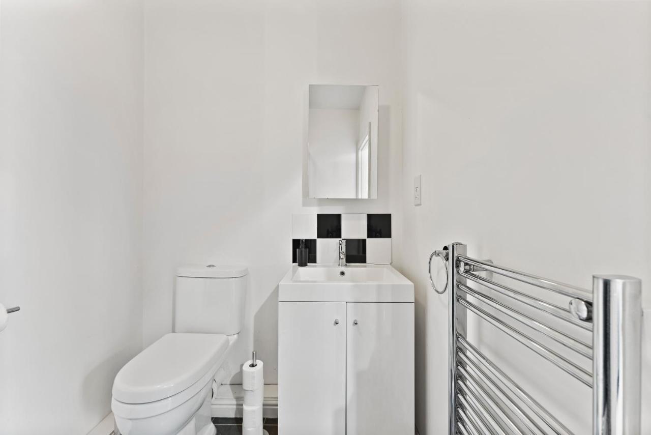 Villa Stunning 4-Bed - Garden - Sleeps 14 Bristol Exterior foto
