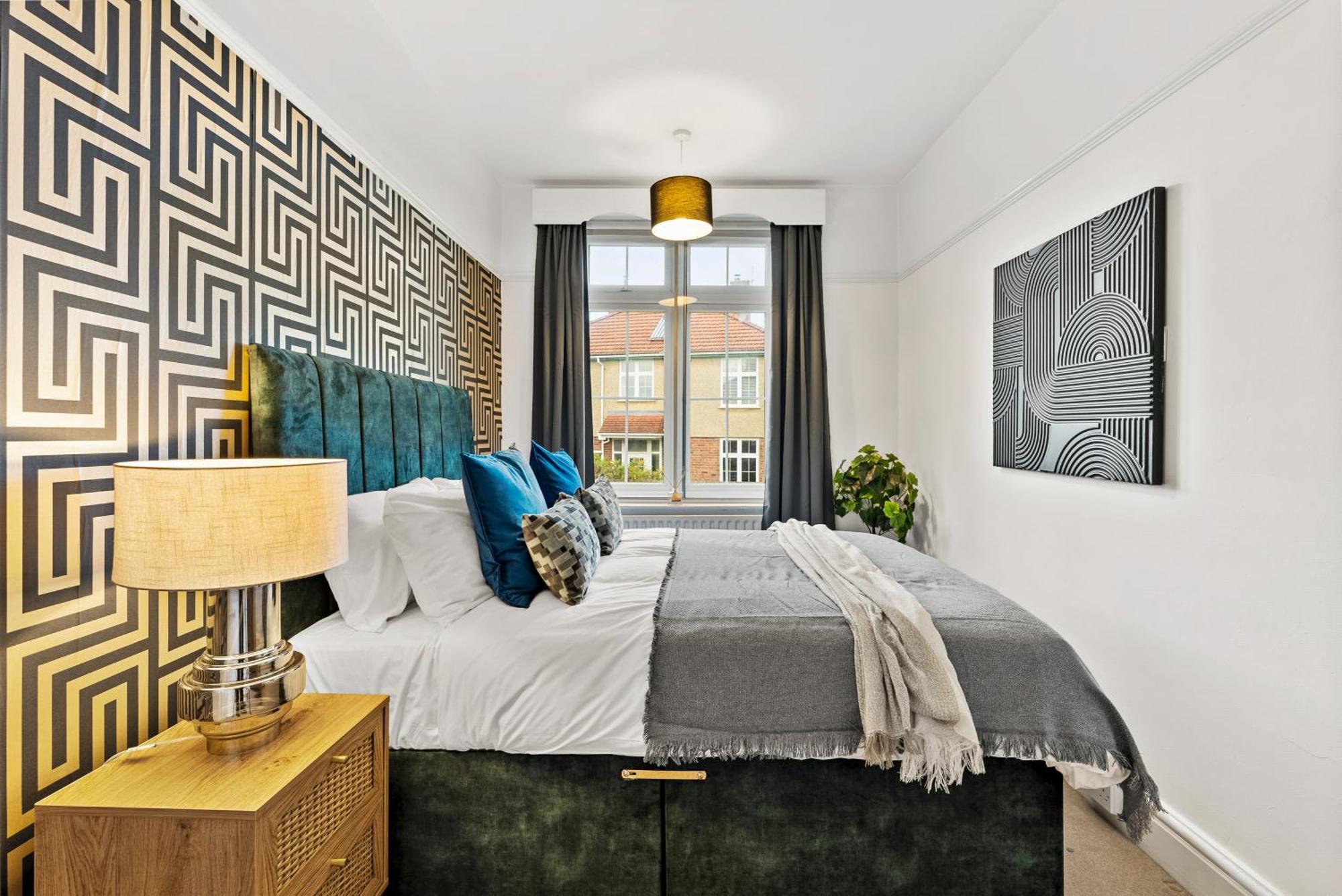 Villa Stunning 4-Bed - Garden - Sleeps 14 Bristol Exterior foto